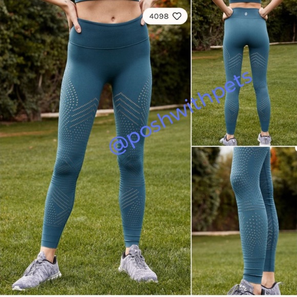 Free People NWT High Rise Self Hem Ecology Leggings Seamless Alaska Night M New - Picture 1 of 8